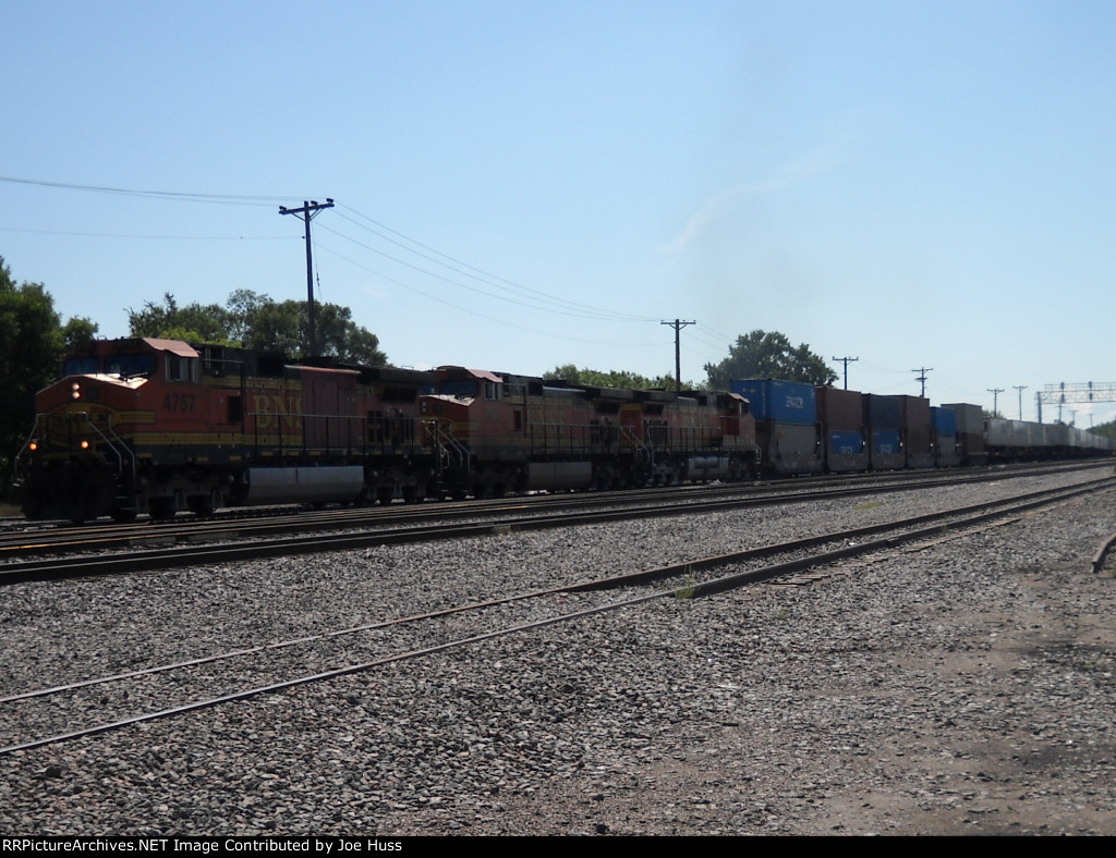 BNSF 4757 West